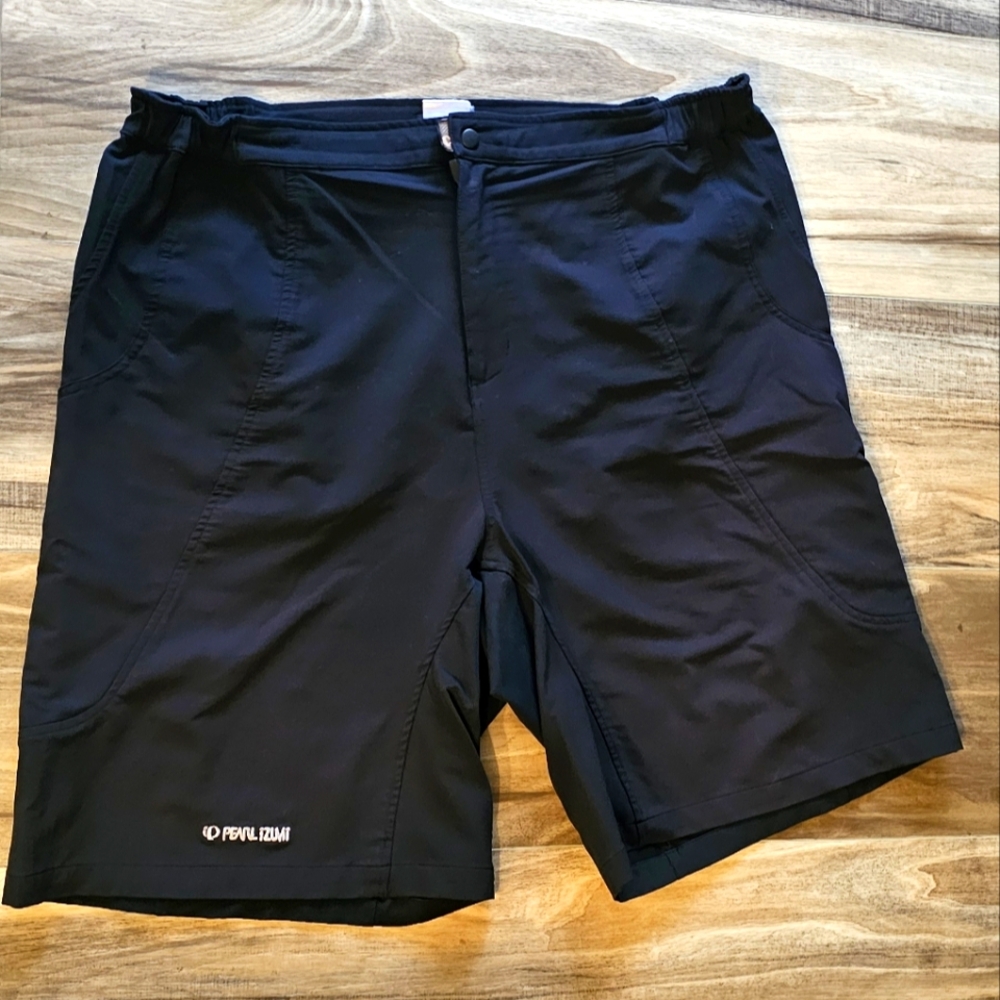 XXL MENS - Pearl Izumi Black Bike Shorts Streamlined Design